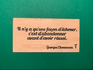 hylarion-cartes-il-n-y-a-qu-une-fa-on-d-chouer-carte-bois-10x5 image 1