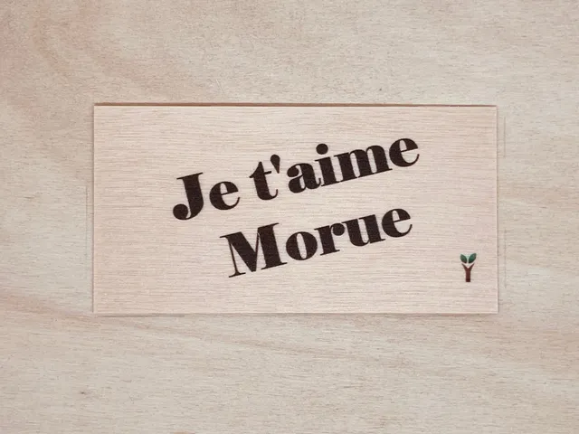 hylarion-cartes-je-t-aime-morue-carte-bois-humour image 1