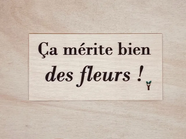 hylarion-cartes-ca-m-rite-bien-des-fleurs-carte-bois image 1