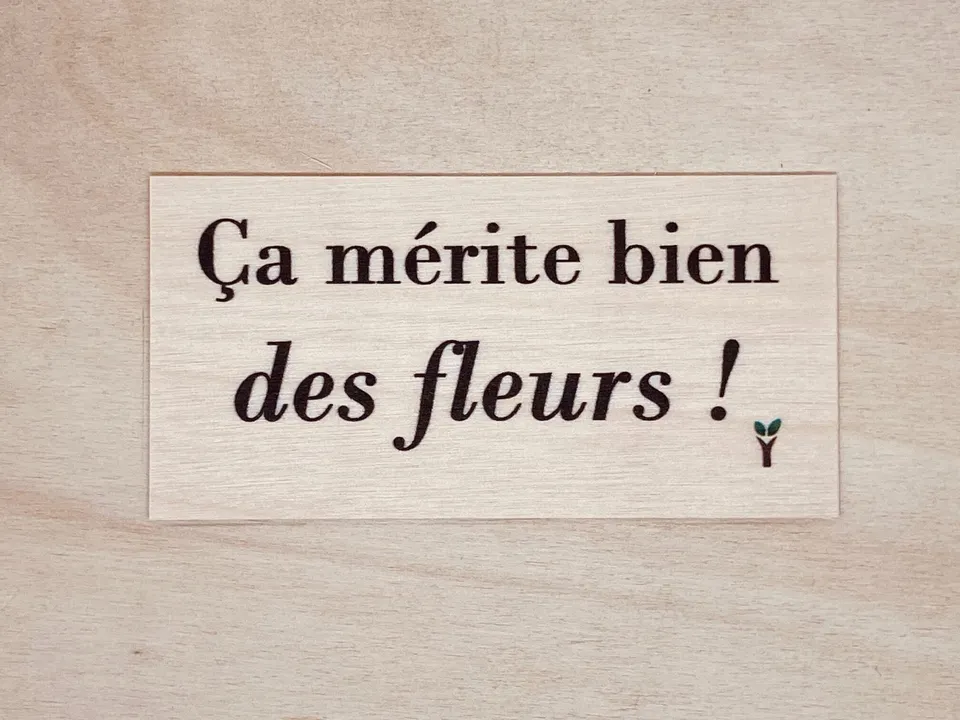 hylarion-cartes-ca-m-rite-bien-des-fleurs-carte-bois image 1