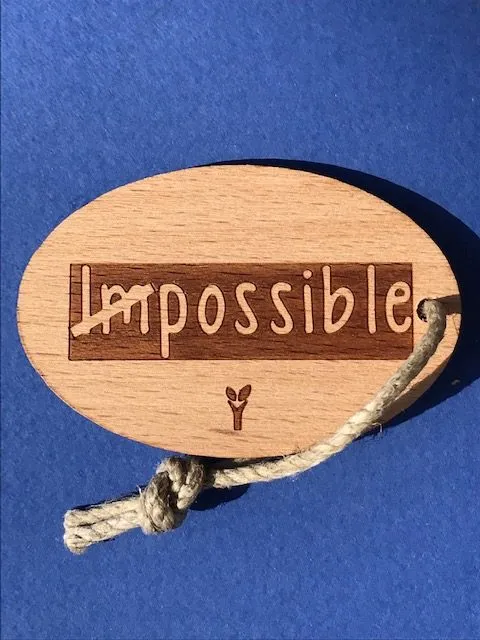 hylarion-porte-cl-s-impossible-porte-cl-bois-6x4-cm image 1