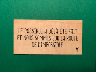 hylarion-cartes-le-possible-carte-bois-10x5-cm image 1