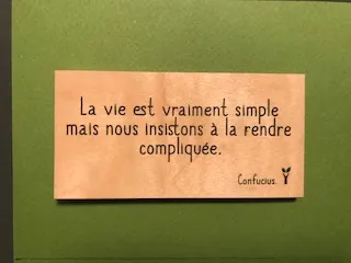 hylarion-cartes-la-vie-est-simple-carte-en-bois-citation image 1