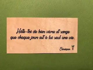 hylarion-cartes-carte-en-bois-bien-vivre-chaque-jour image 1