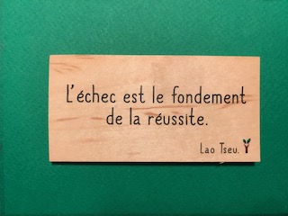 hylarion-cartes-l-chec-est-le-fondement-de-la-r-ussite-carte-bois-10x5 image 1