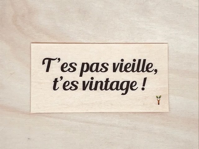 hylarion-cartes-t-es-pas-vieille-carte-bois-humour-vintage image 1