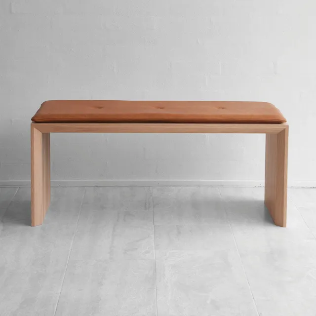 made-by-toft-bench-banc-ch-ne-cuir-cognac image 1