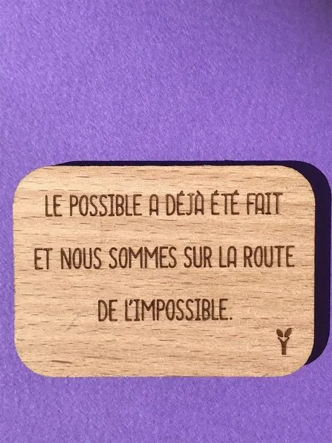 hylarion-magnets-le-possible-a-d-j-t-fait-magnet-bois-7-4-7-cm image 1