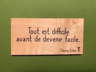 hylarion-cartes-tout-est-difficile-carte-bois-motivante image 1