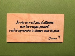 hylarion-cartes-danser-sous-la-pluie-carte-en-bois image 1