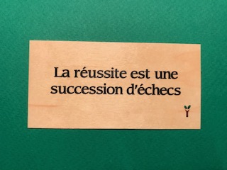hylarion-cartes-carte-bois-r-ussite-checs-10x5-cm-massif image 1