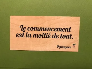 hylarion-cartes-carte-en-bois-commencement-moiti-citation image 1