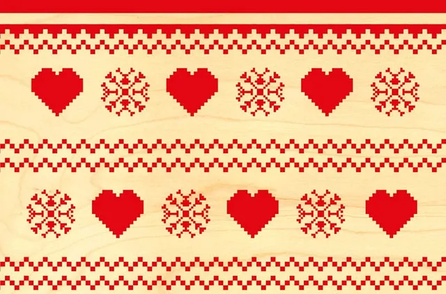 hironwoods-broderie-coeur-carte-postale-bois-100x150mm image 1