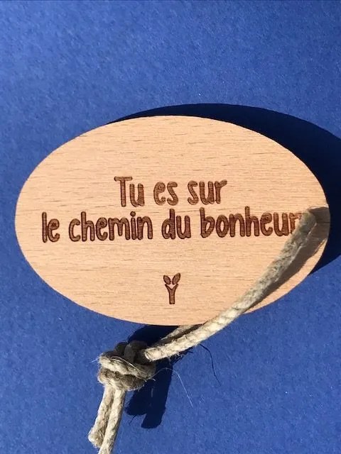 hylarion-porte-cl-s-bonheur-porte-cl-bois-6x4-cm-massif image 1