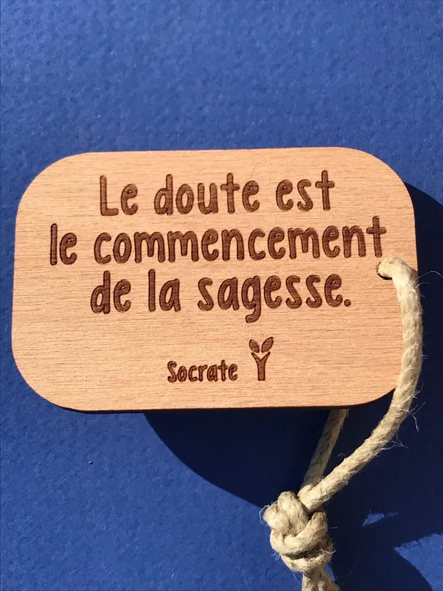 hylarion-porte-cl-s-doute-commencement-sagesse-porte-cl-bois-6x4 image 1