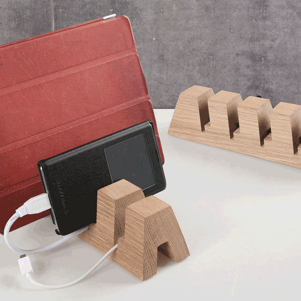 made-by-toft-station-charge-ch-ne-4-t-l-phones image 1