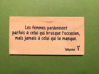 hylarion-cartes-carte-en-bois-femmes-pardonnent-citation image 1