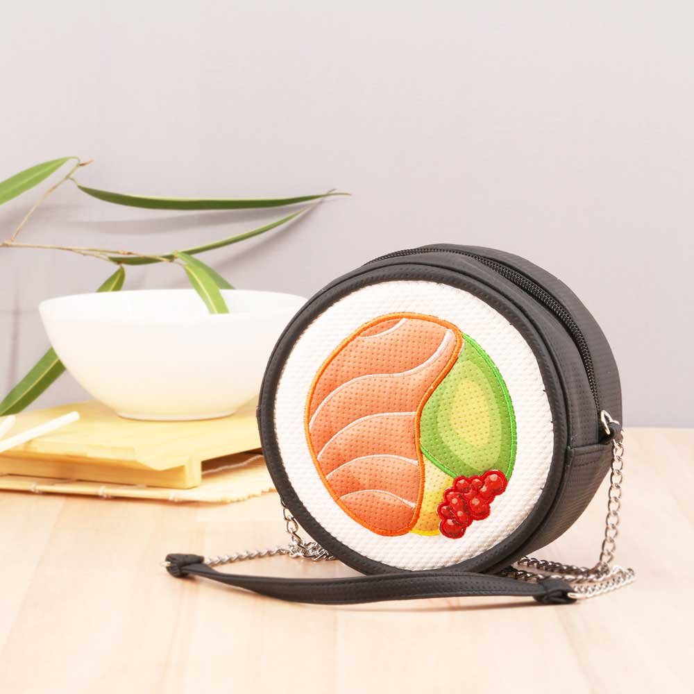 oh-my-pop-maki-sushi-sac-bandouli-re-noir-cha-ne image 4