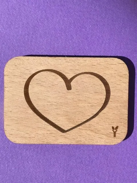 hylarion-magnets-coeur-magnet-bois-7x4-7-cm-2 image 1