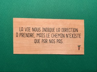 hylarion-cartes-direction-carte-en-bois-10x5-cm image 1