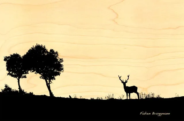 hironwoods-carte-cerf-silhouette-carte-bois-100x150mm image 1