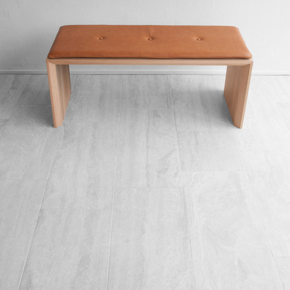 made-by-toft-bench-banc-ch-ne-cuir-cognac image 3