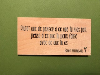 hylarion-cartes-plut-t-que-de-penser-ce-que-tu-n-as-pas-carte-bois image 1