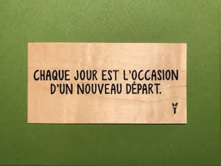 hylarion-cartes-chaque-jour-nouveau-d-part-carte-bois image 1