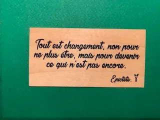 hylarion-cartes-tout-est-changement-non-pour-ne-plus-l-tre-carte-bois image 1
