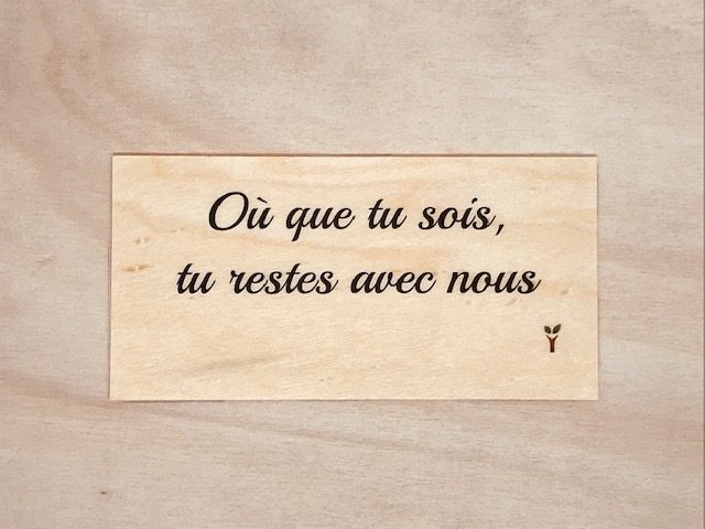 hylarion-cartes-o-que-tu-sois-carte-en-bois-10x5-cm-massif image 1