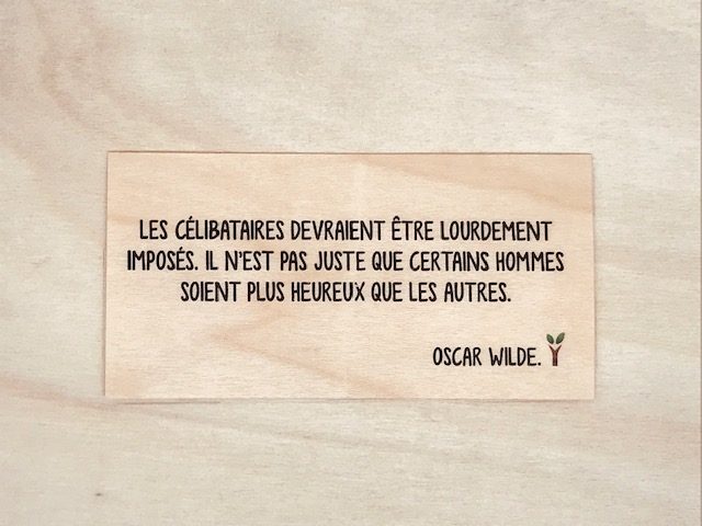 hylarion-cartes-c-libataires-carte-bois-humour-10x5-cm image 1