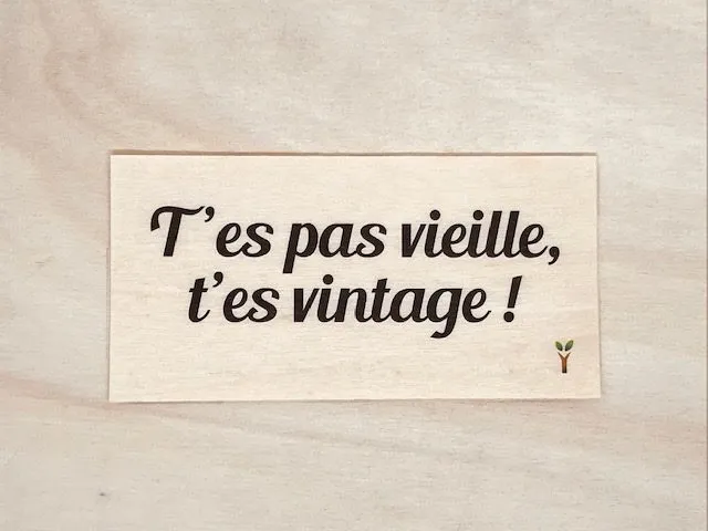 hylarion-cartes-t-es-pas-vieille-carte-bois-humour-vintage image 1